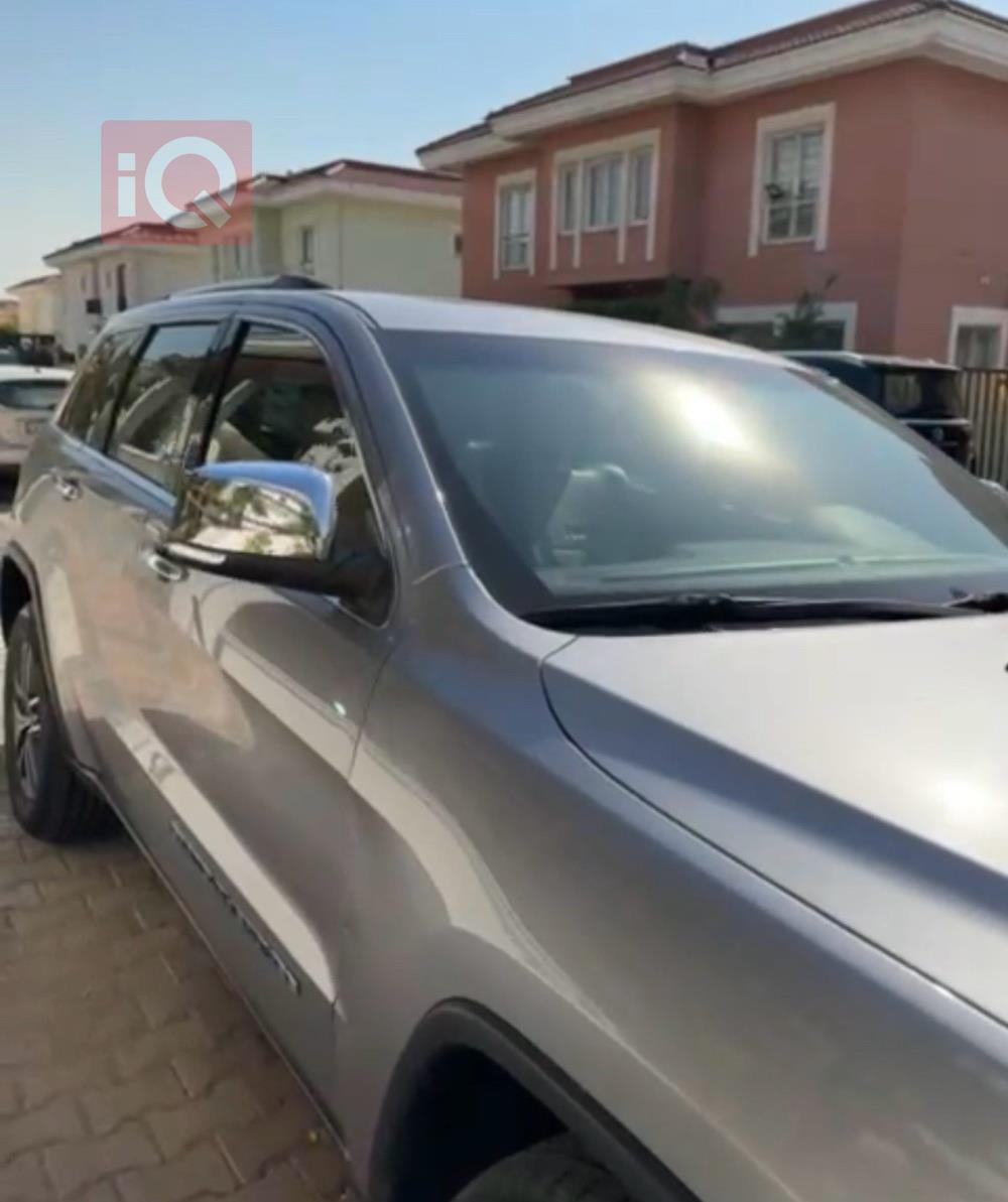 جيب جراند شيروكي